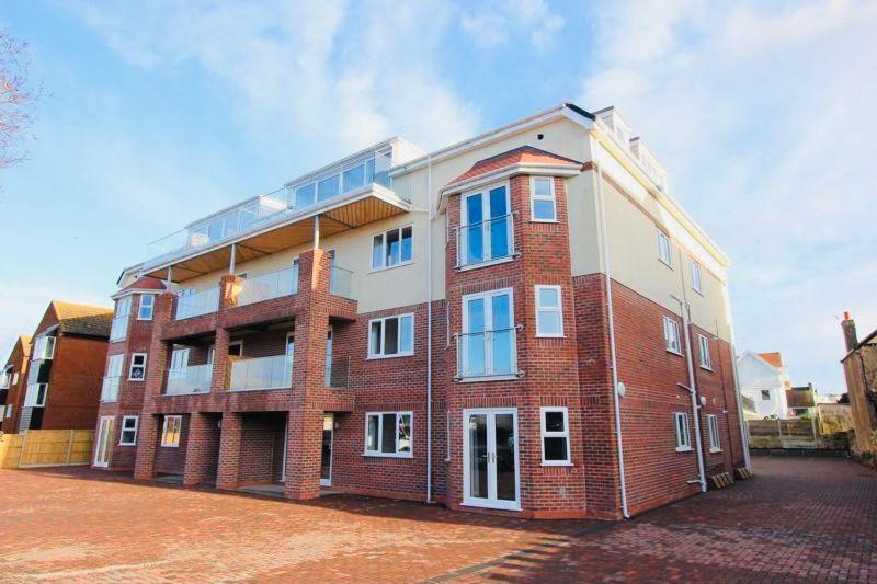Spacious Newly Built Apartment Rhos On Sea, Colwyn Bay 외부 사진