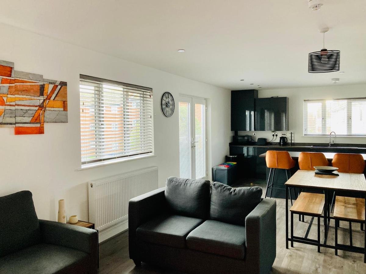 Spacious Newly Built Apartment Rhos On Sea, Colwyn Bay 외부 사진